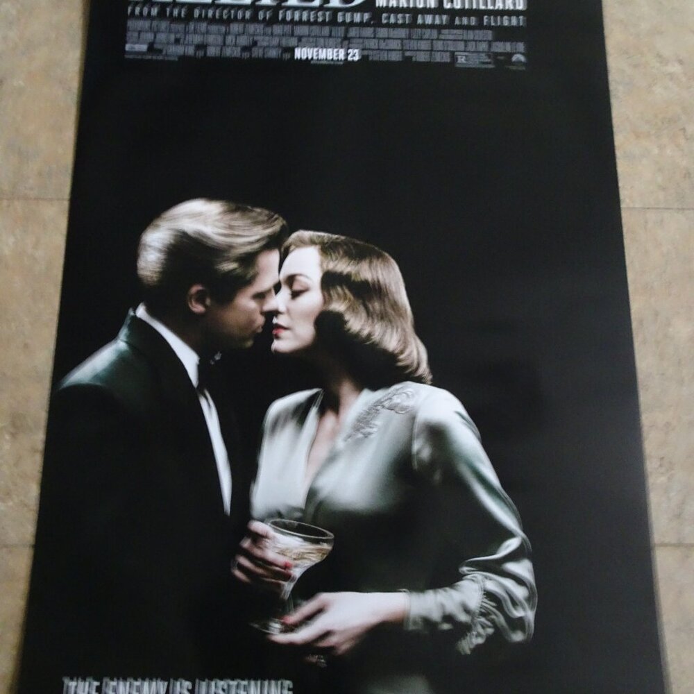 Allied - Movie Poster with Brad Pitt as Max Vatan and Marion Cotillard